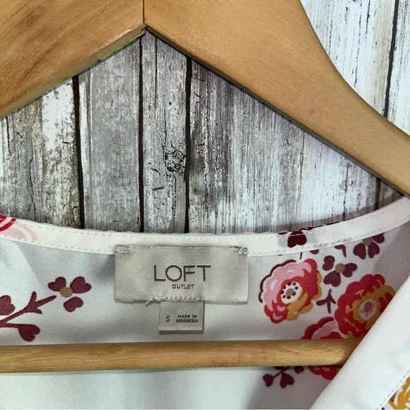 Loft White Sheer Floral Blouse - Picture 5 of 5